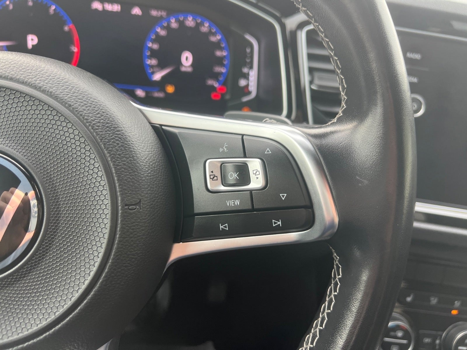VW T-Roc til salg hos Nabilli