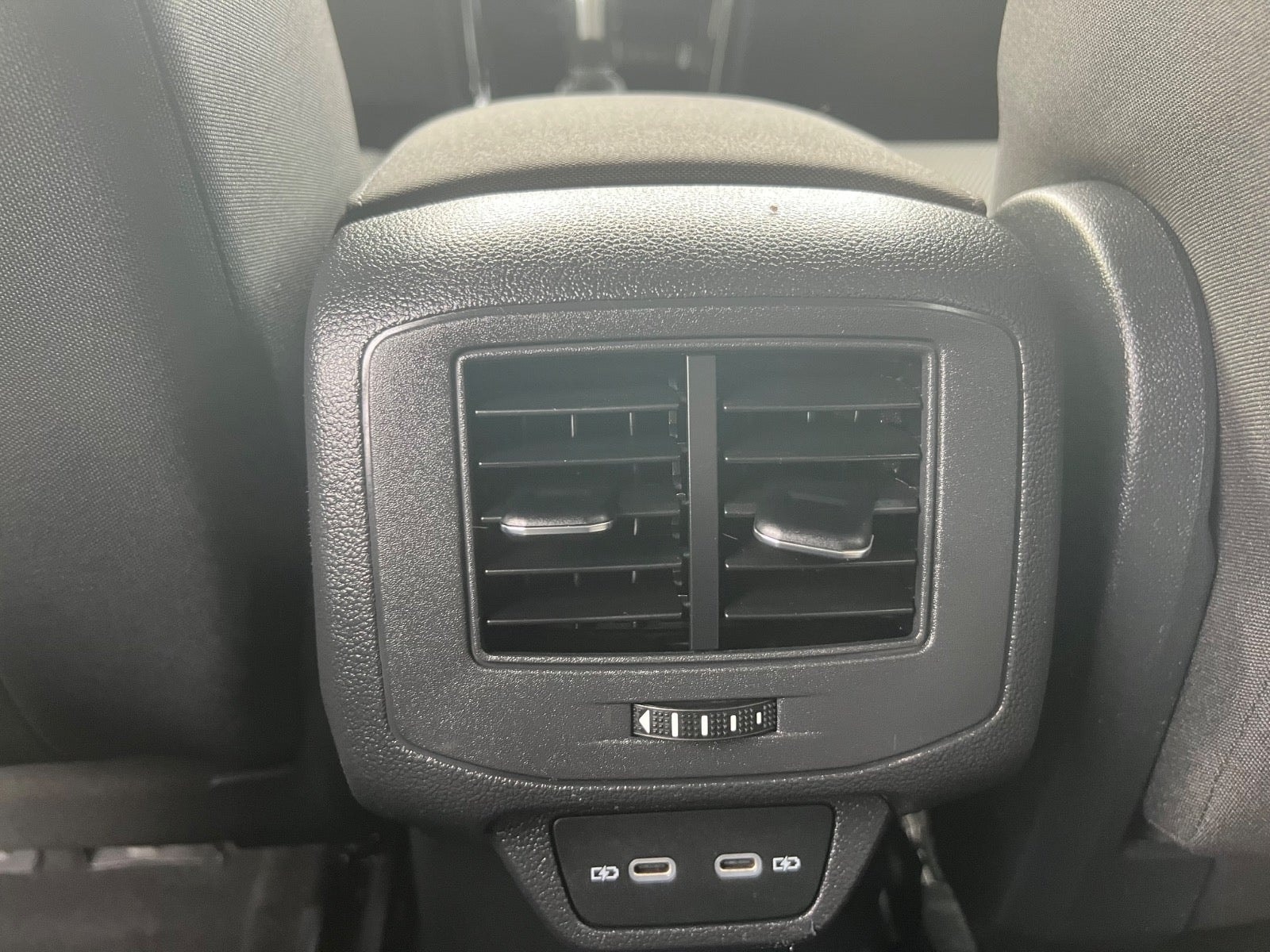 VW T-Roc til salg hos Nabilli