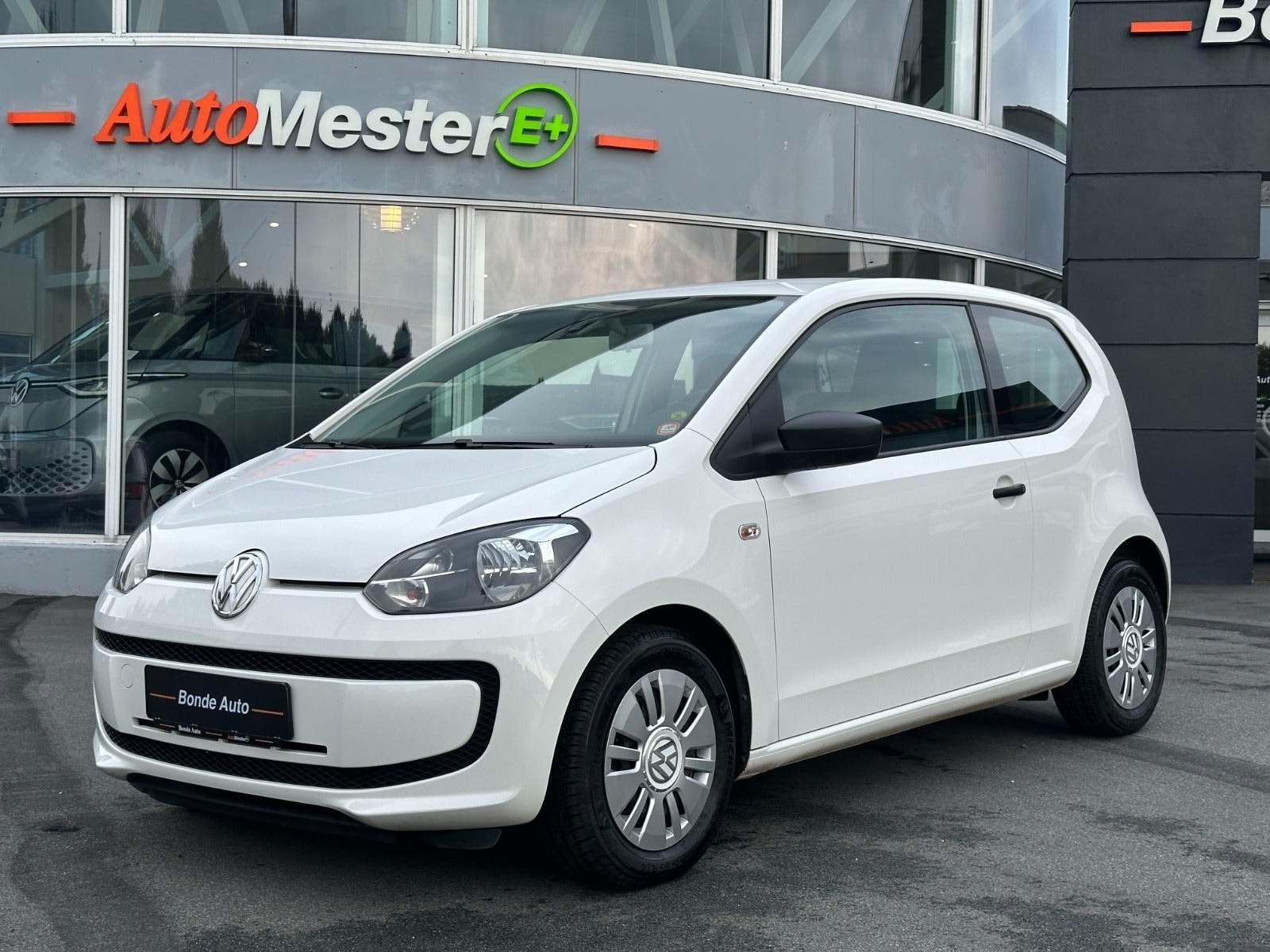 VW UP! til salg hos Nabilli