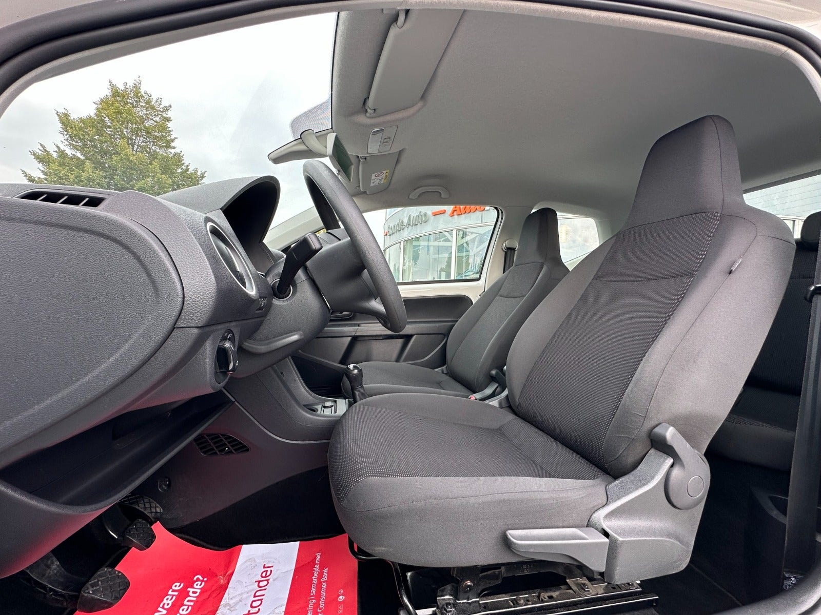 VW UP! til salg hos Nabilli