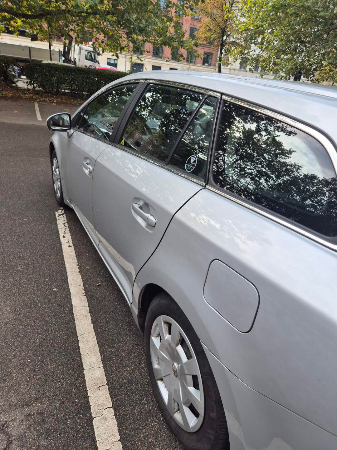 Toyota Avensis til salg hos Nabilli
