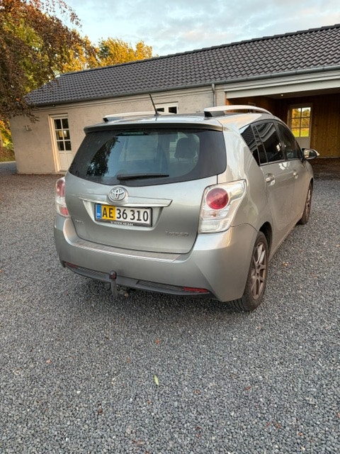 Toyota Sportsvan til salg hos Nabilli