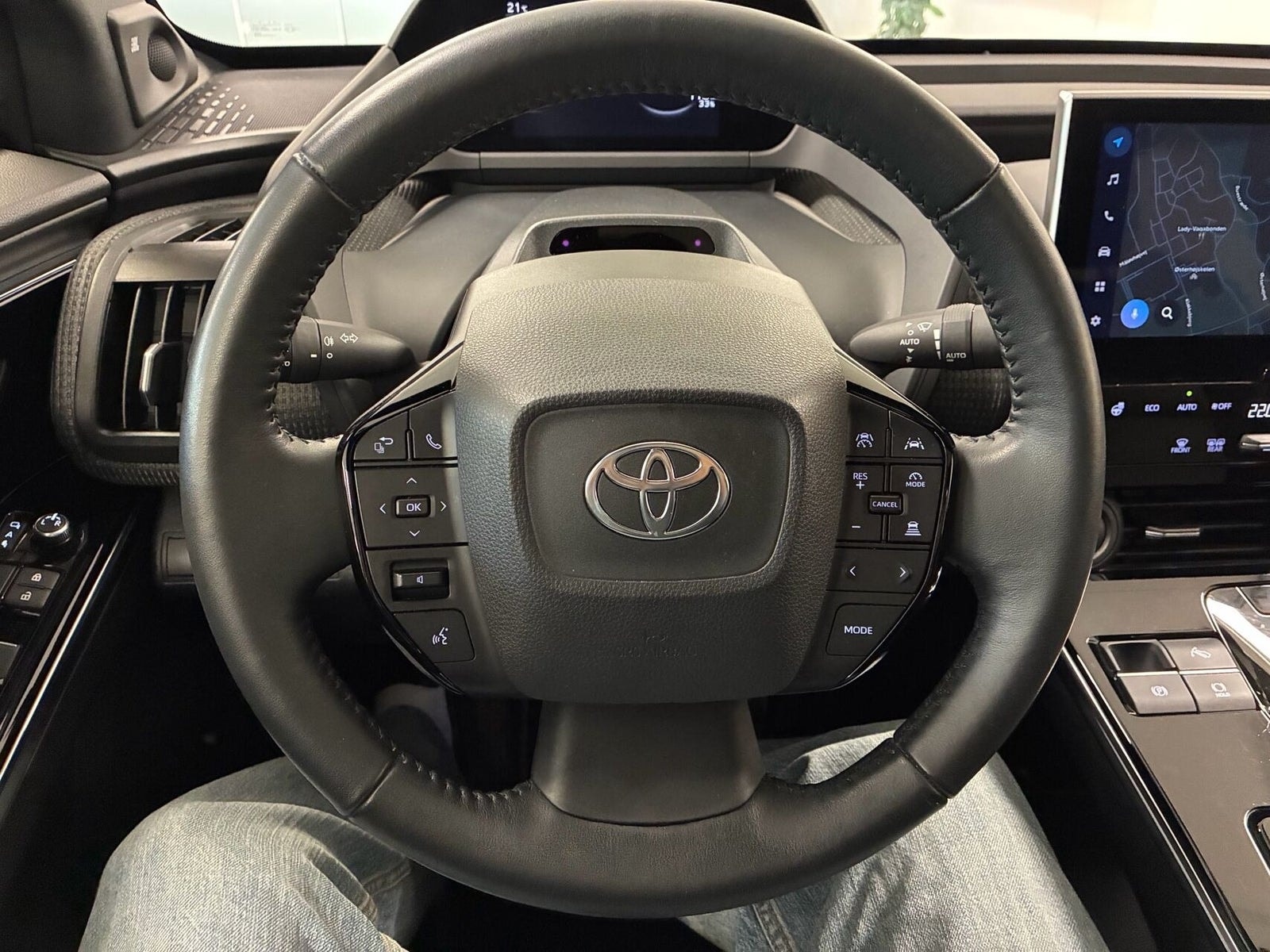 Toyota bZ4X til salg hos Nabilli
