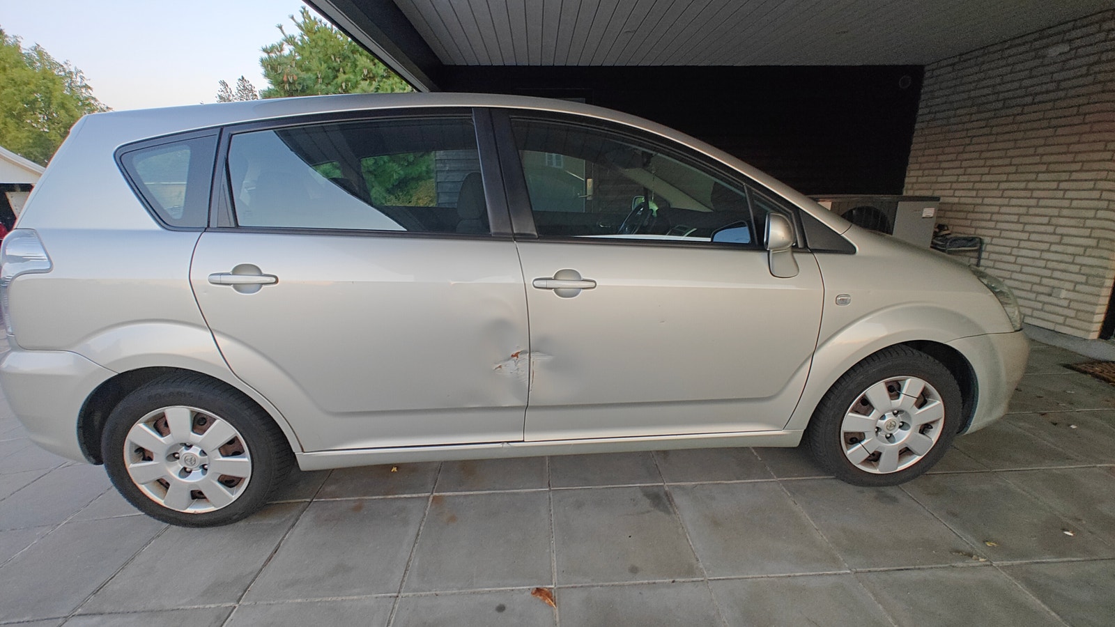 Toyota Corolla Verso til salg hos Nabilli