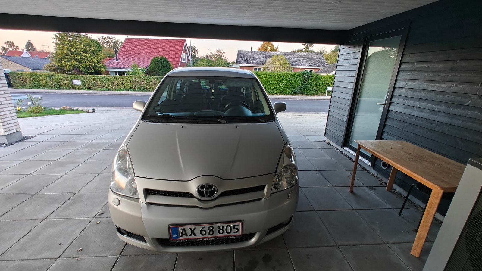 Toyota Corolla Verso til salg hos Nabilli