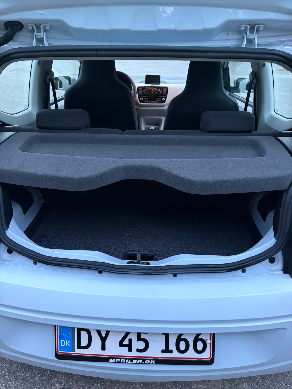 VW UP! til salg hos Nabilli
