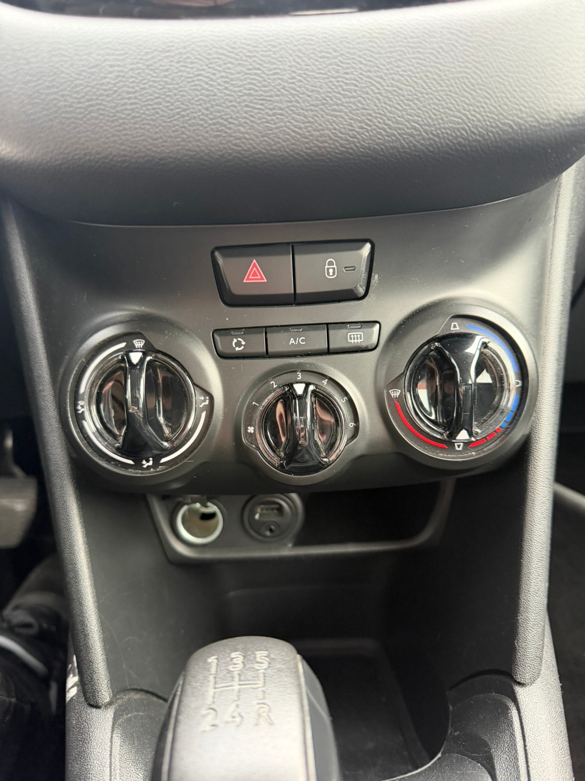 Peugeot 208 til salg hos Nabilli