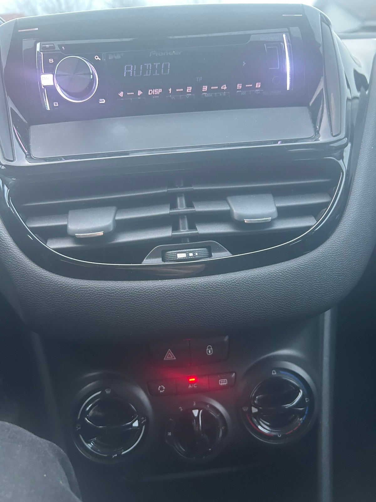 Peugeot 208 til salg hos Nabilli