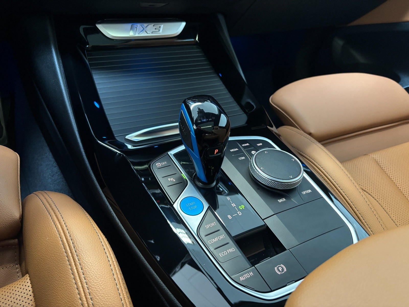 BMW iX3 til salg hos Nabilli