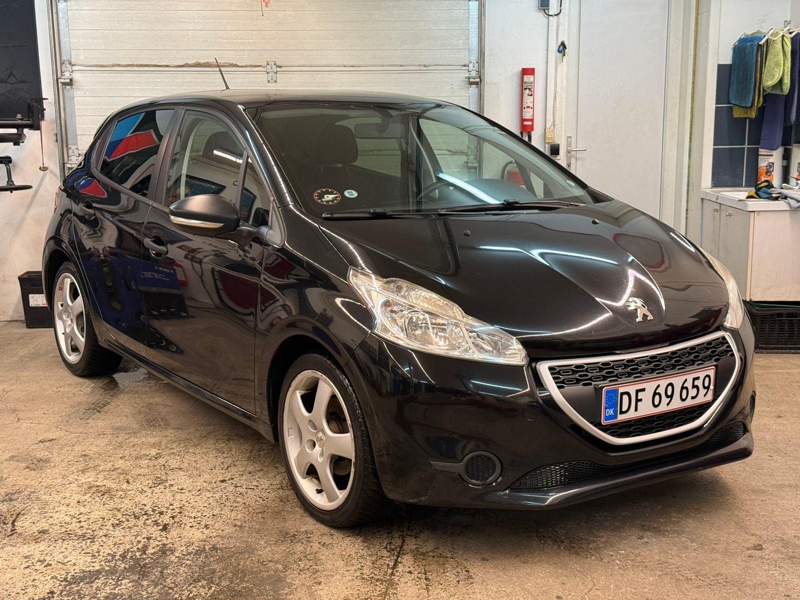 Peugeot 208 til salg hos Nabilli
