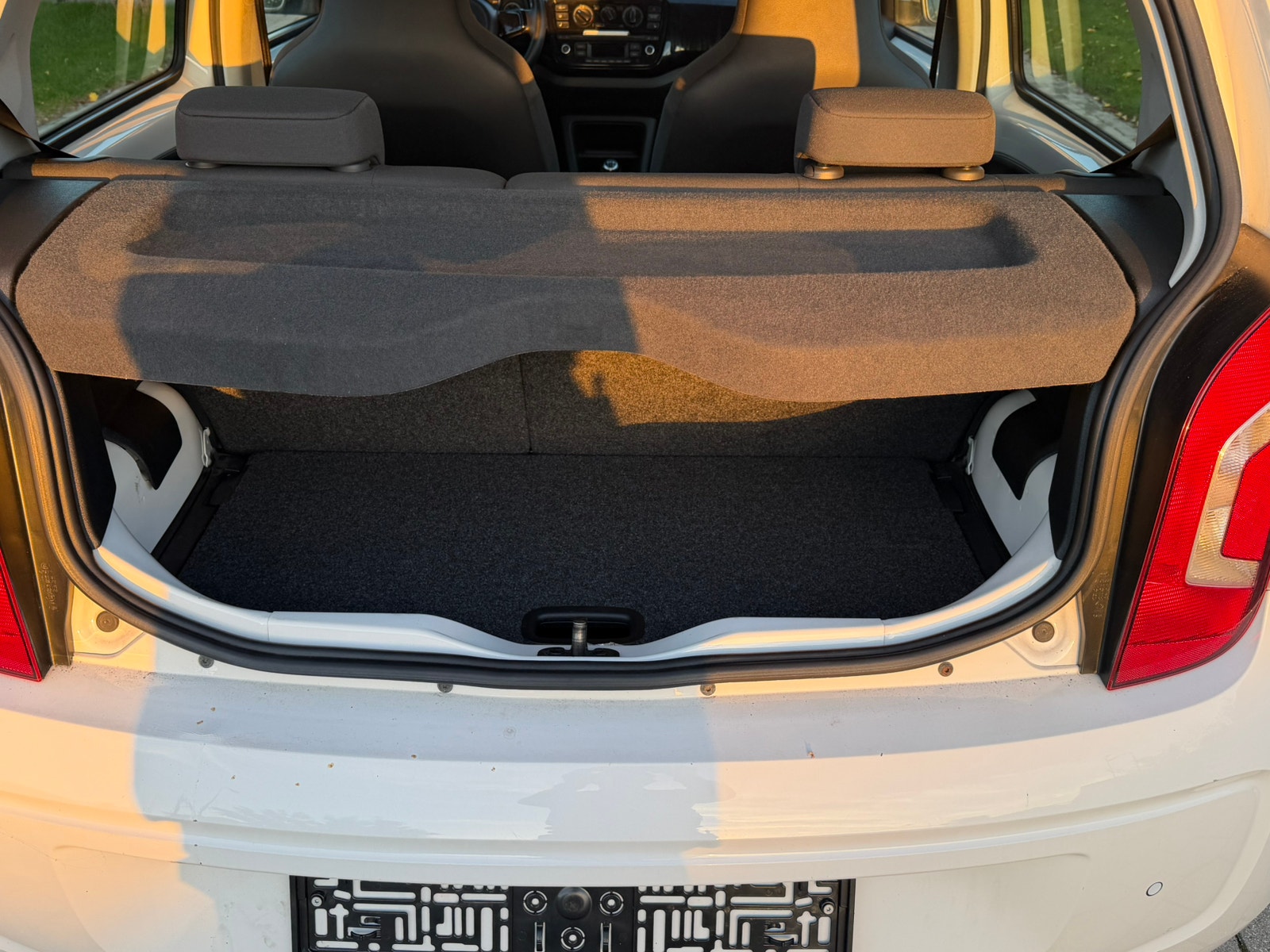 VW UP! til salg hos Nabilli