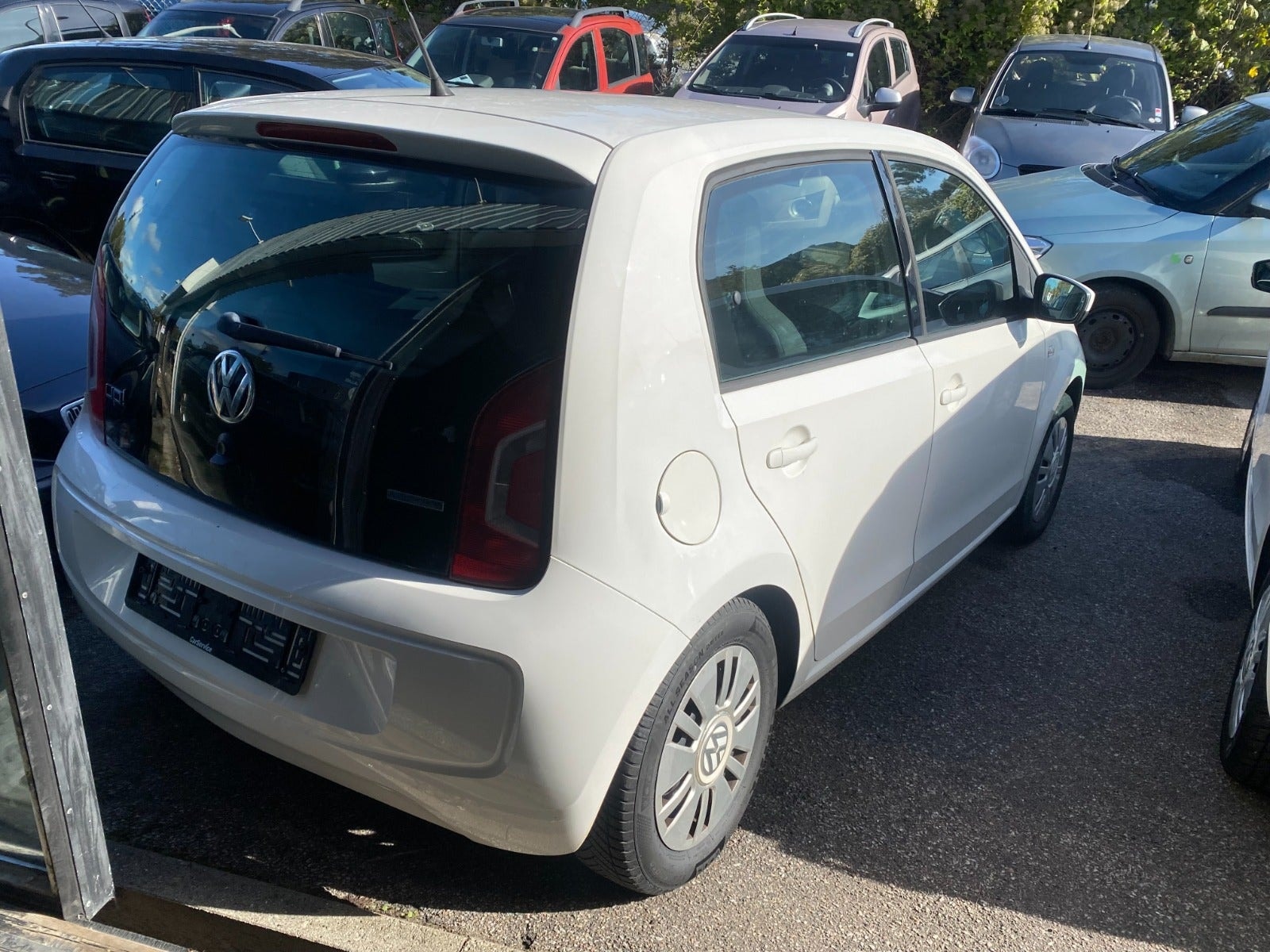VW UP! til salg hos Nabilli