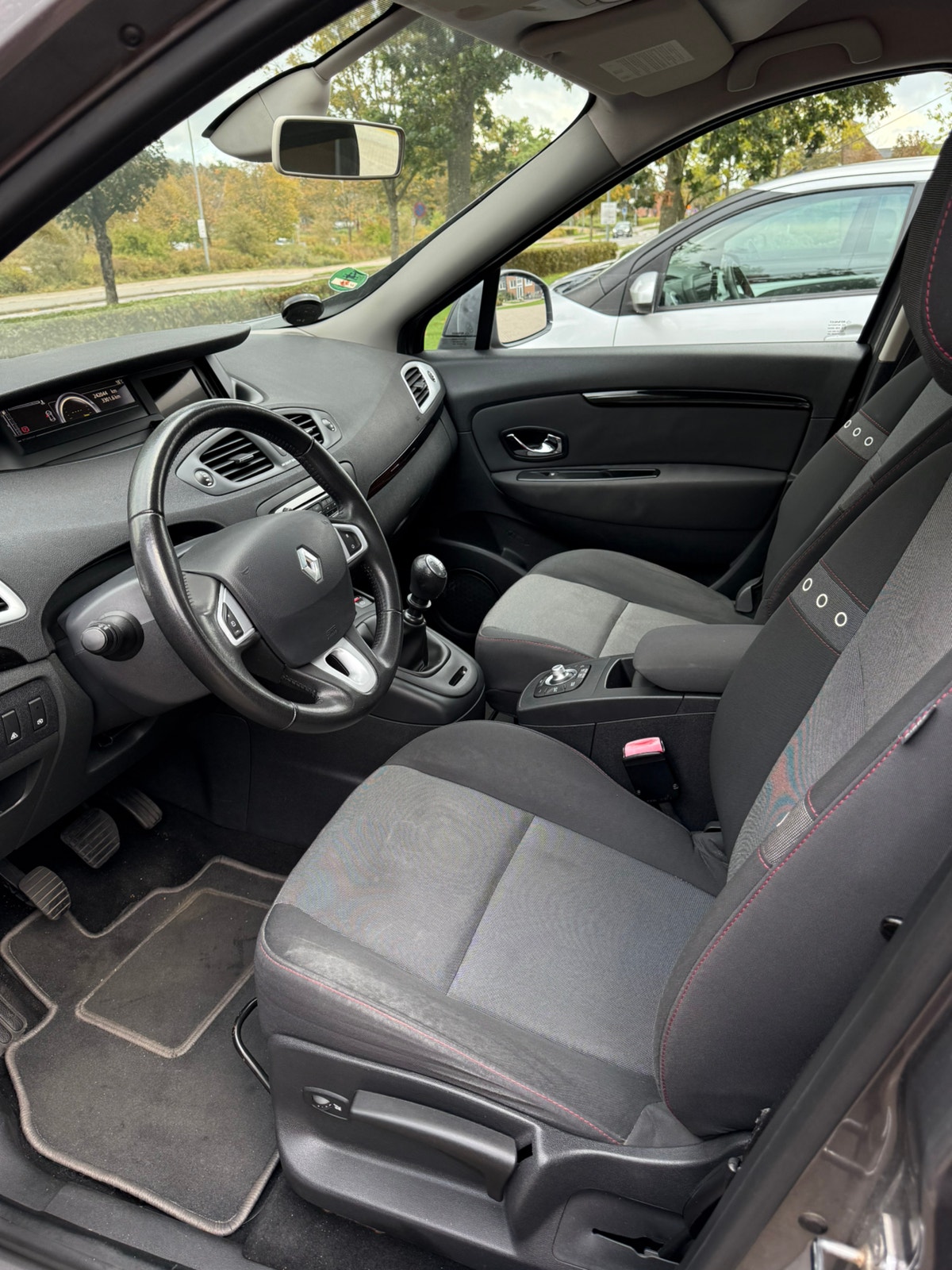 Renault Grand Scenic III til salg hos Nabilli
