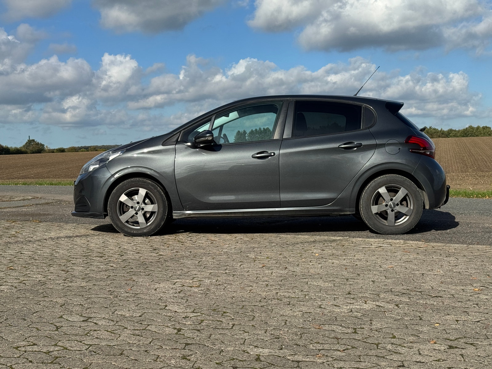 Peugeot 208 til salg hos Nabilli