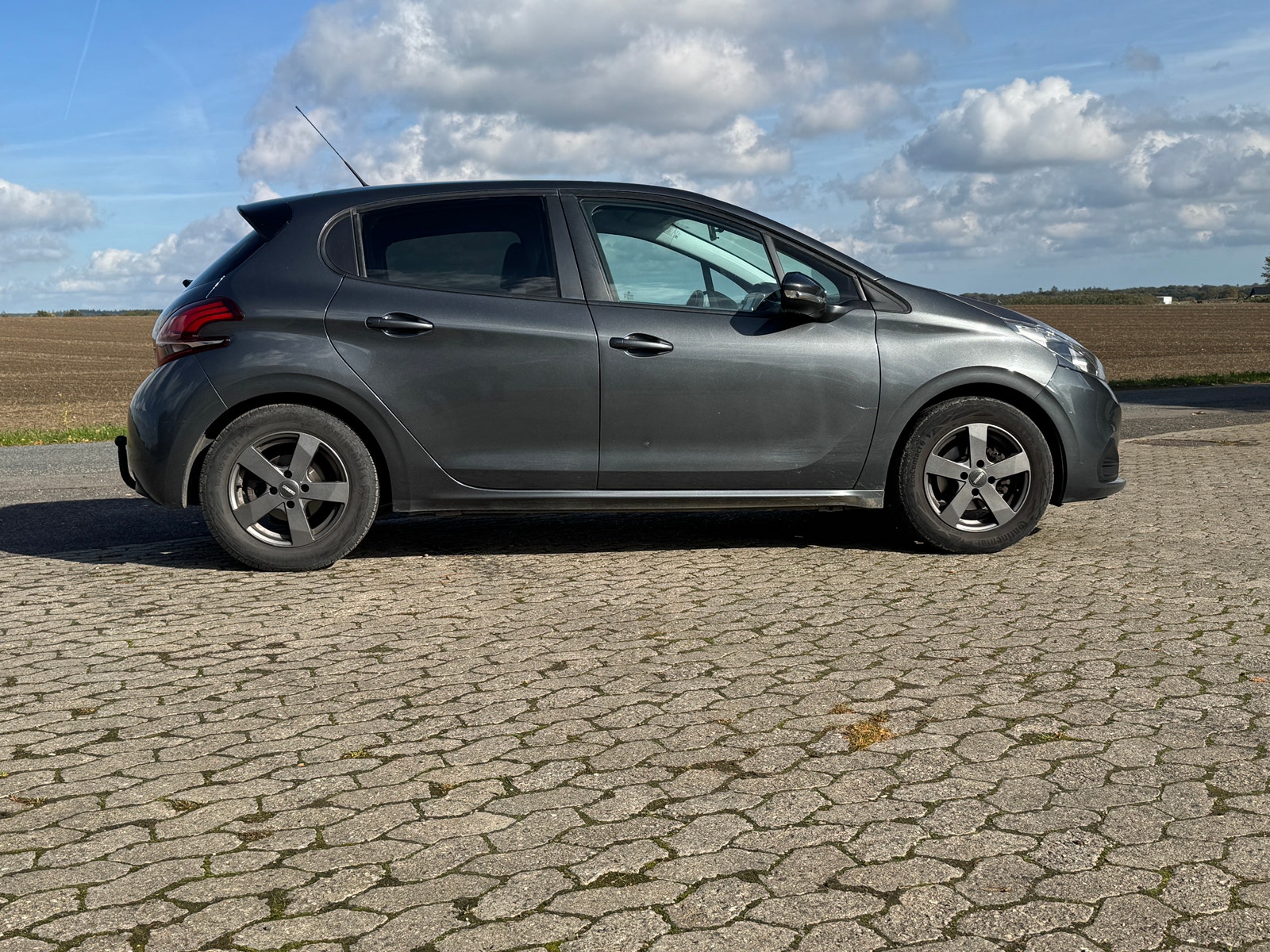 Peugeot 208 til salg hos Nabilli