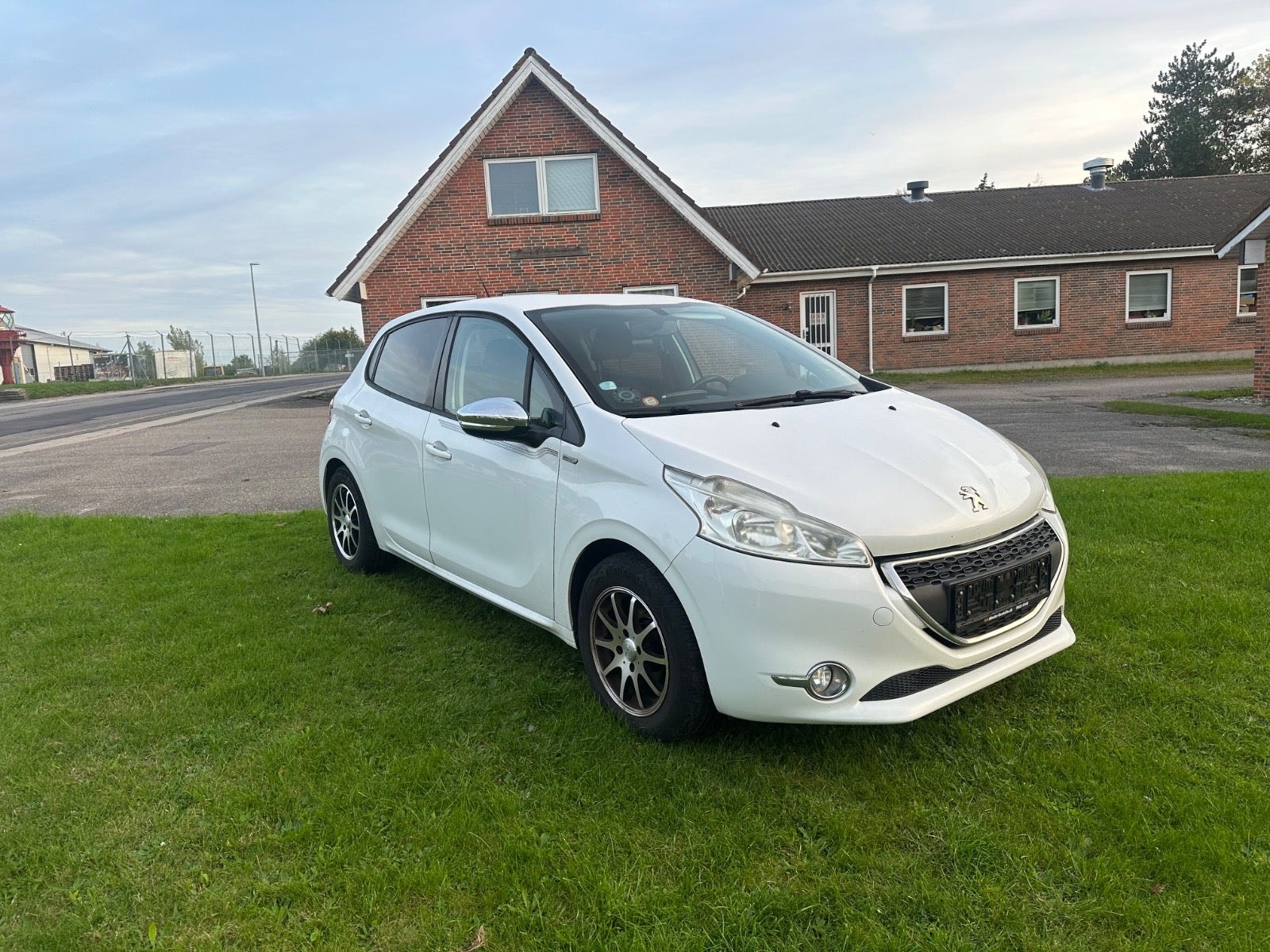 Peugeot 208 til salg hos Nabilli