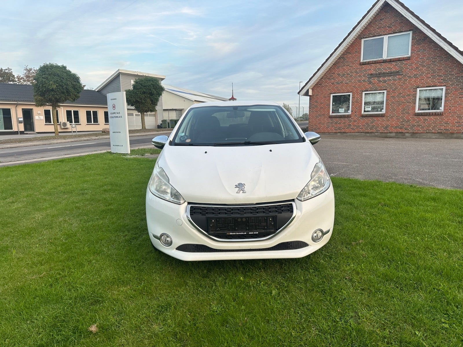 Peugeot 208 til salg hos Nabilli
