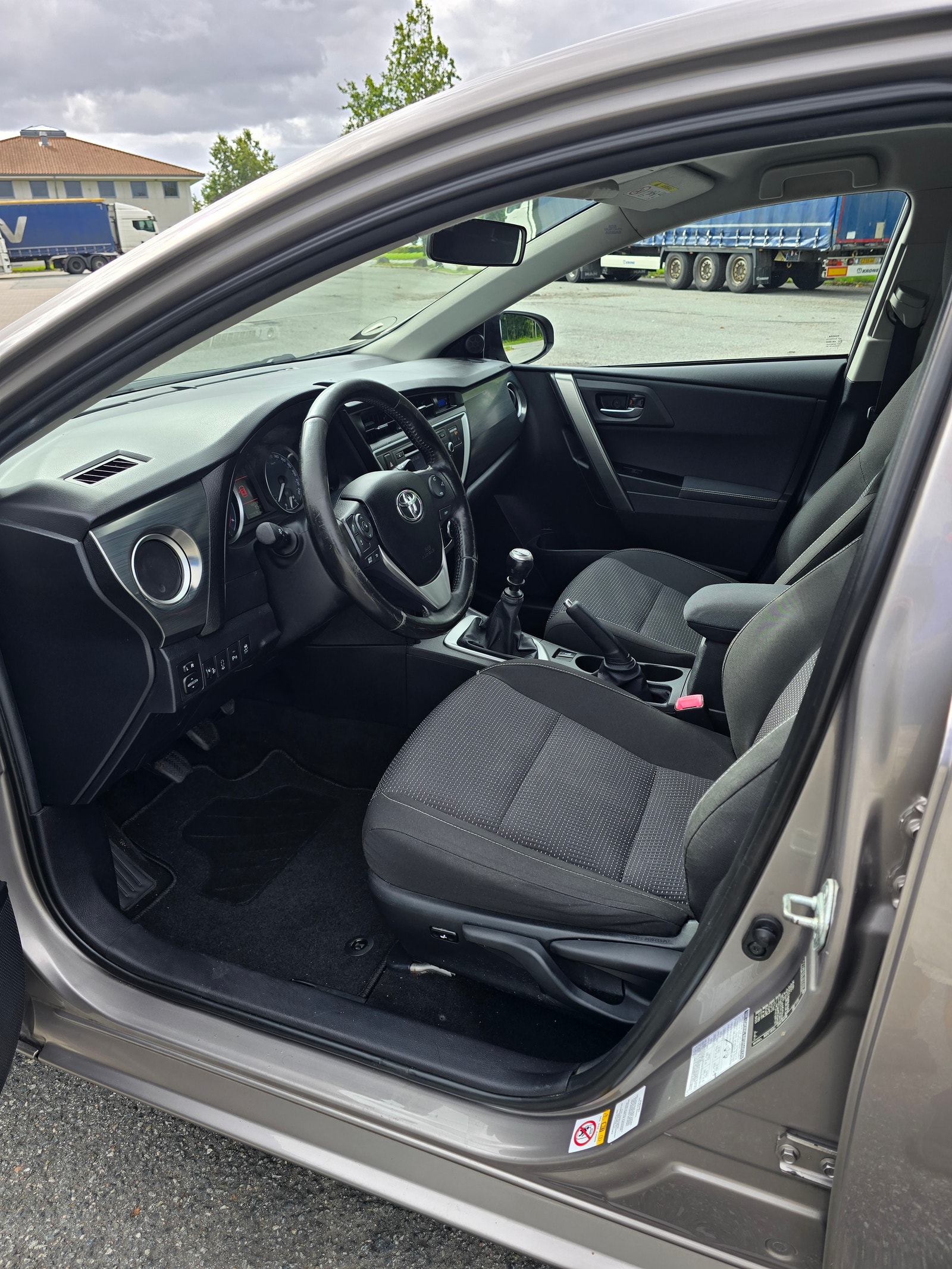 Toyota Auris – billede 8