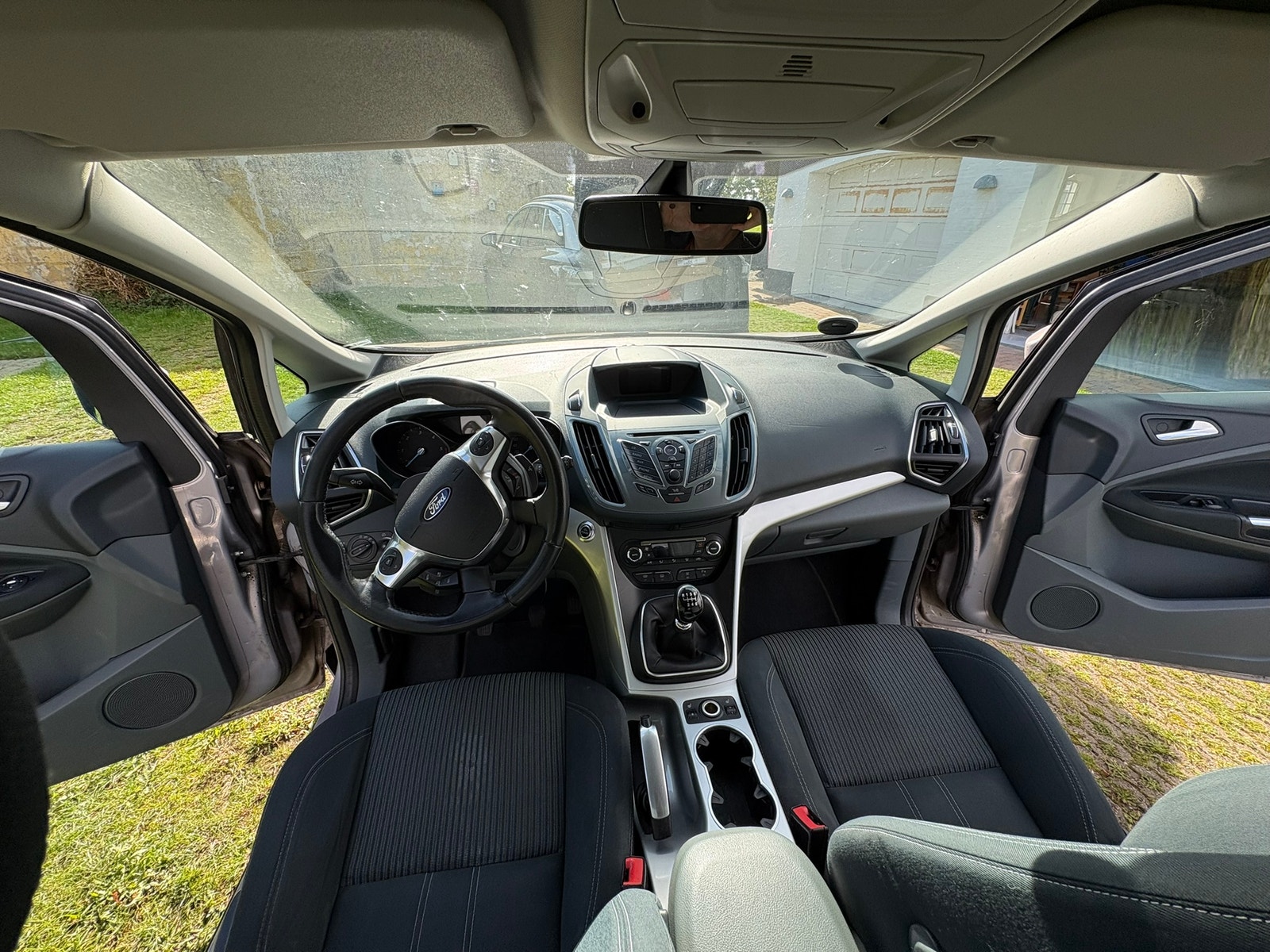 Ford Grand C-MAX til salg hos Nabilli