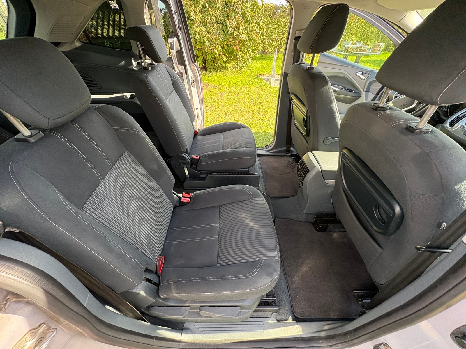 Ford Grand C-MAX til salg hos Nabilli
