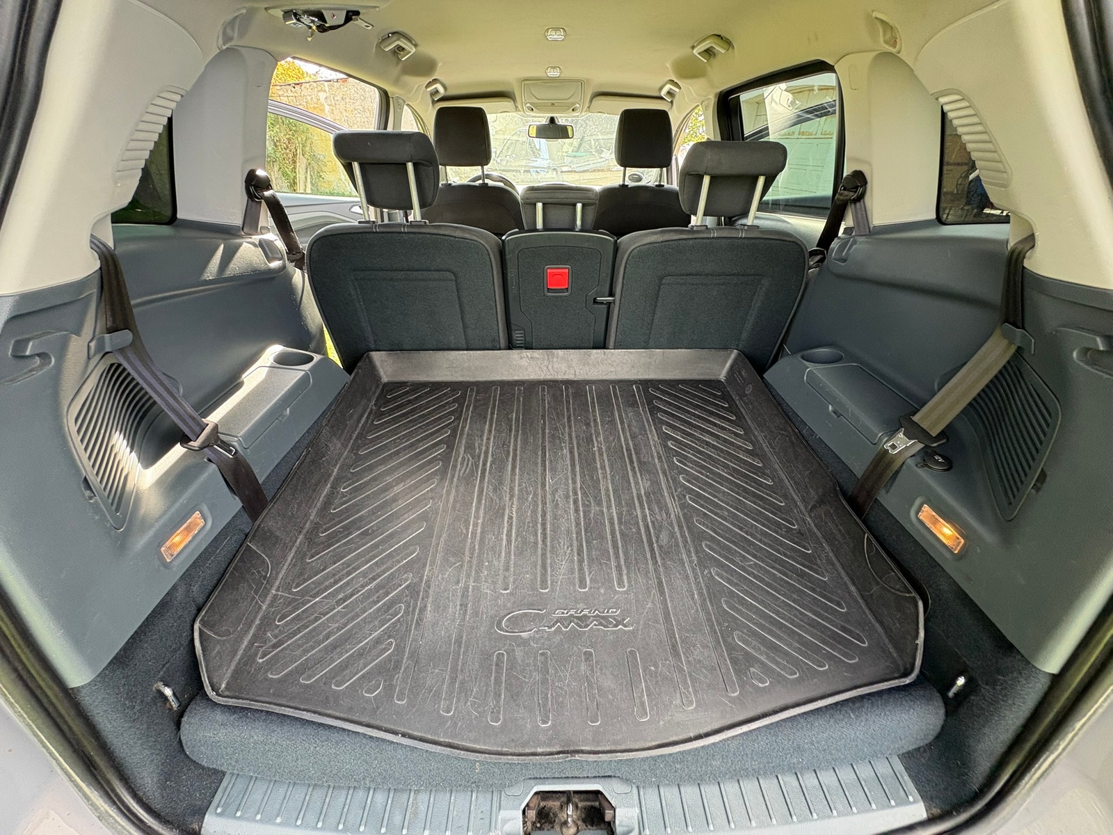 Ford Grand C-MAX til salg hos Nabilli