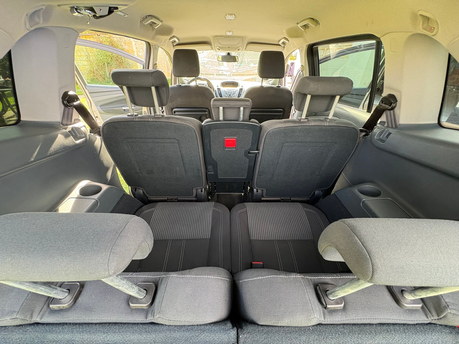 Ford Grand C-MAX til salg hos Nabilli