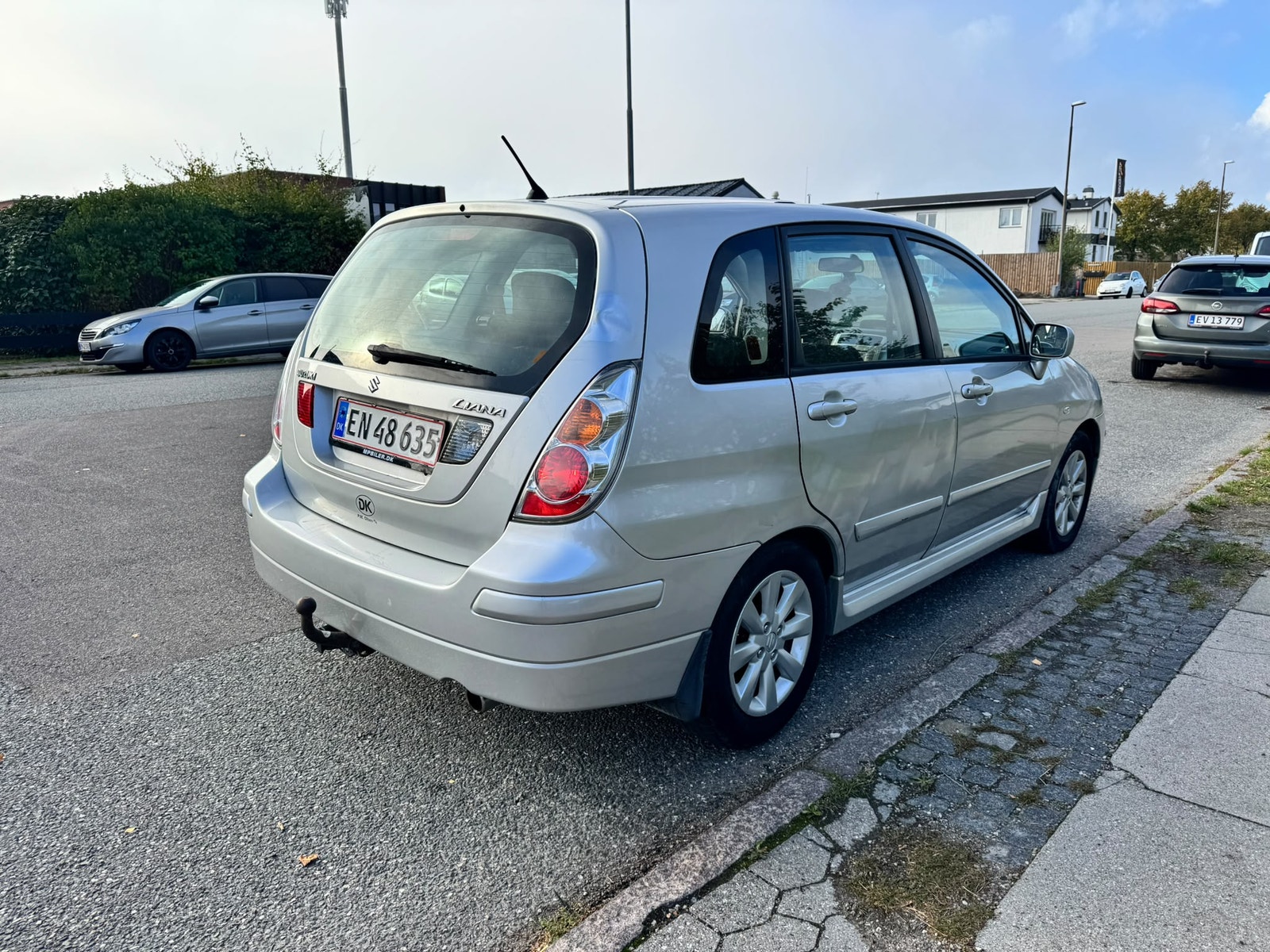 Suzuki Liana til salg hos Nabilli