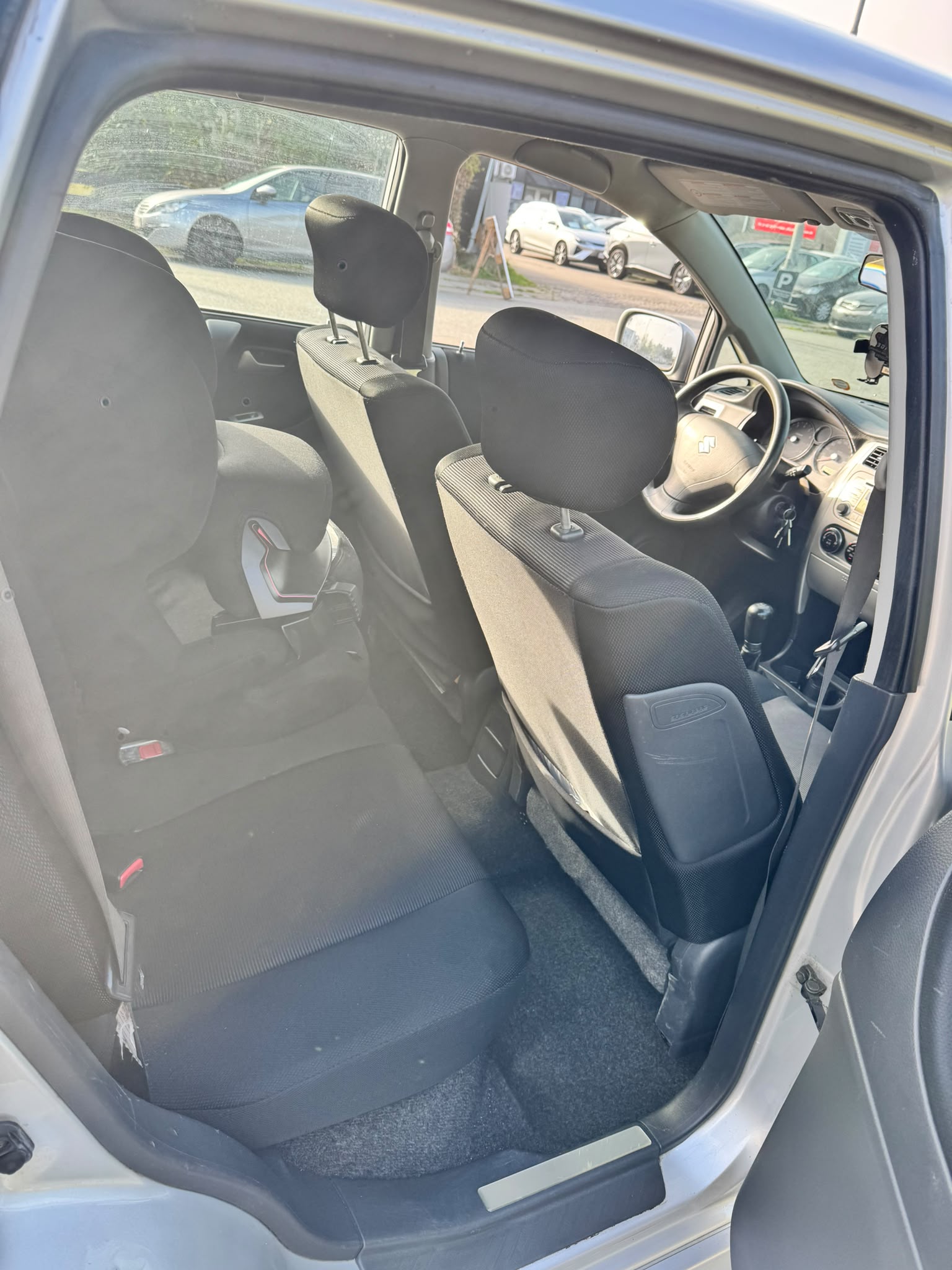 Suzuki Liana til salg hos Nabilli
