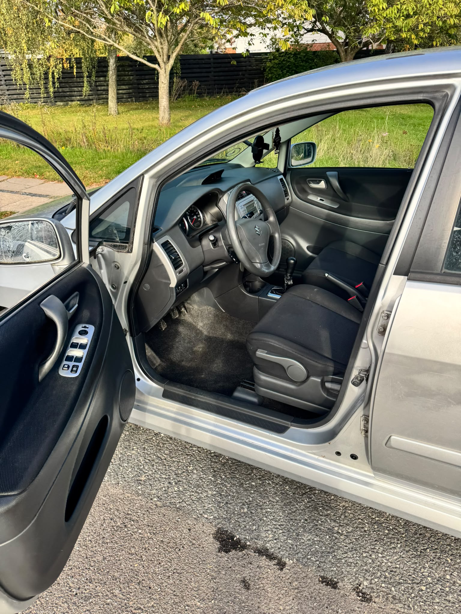 Suzuki Liana til salg hos Nabilli