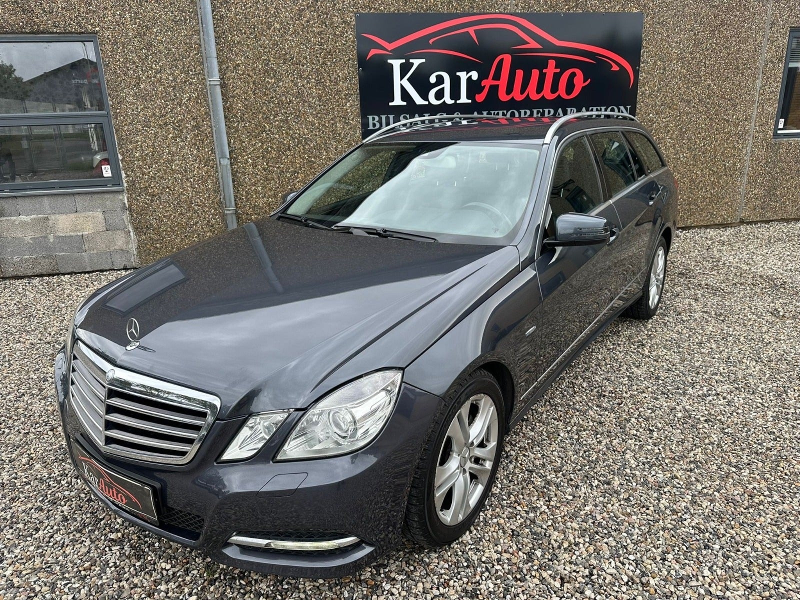 Mercedes E200 til salg hos Nabilli