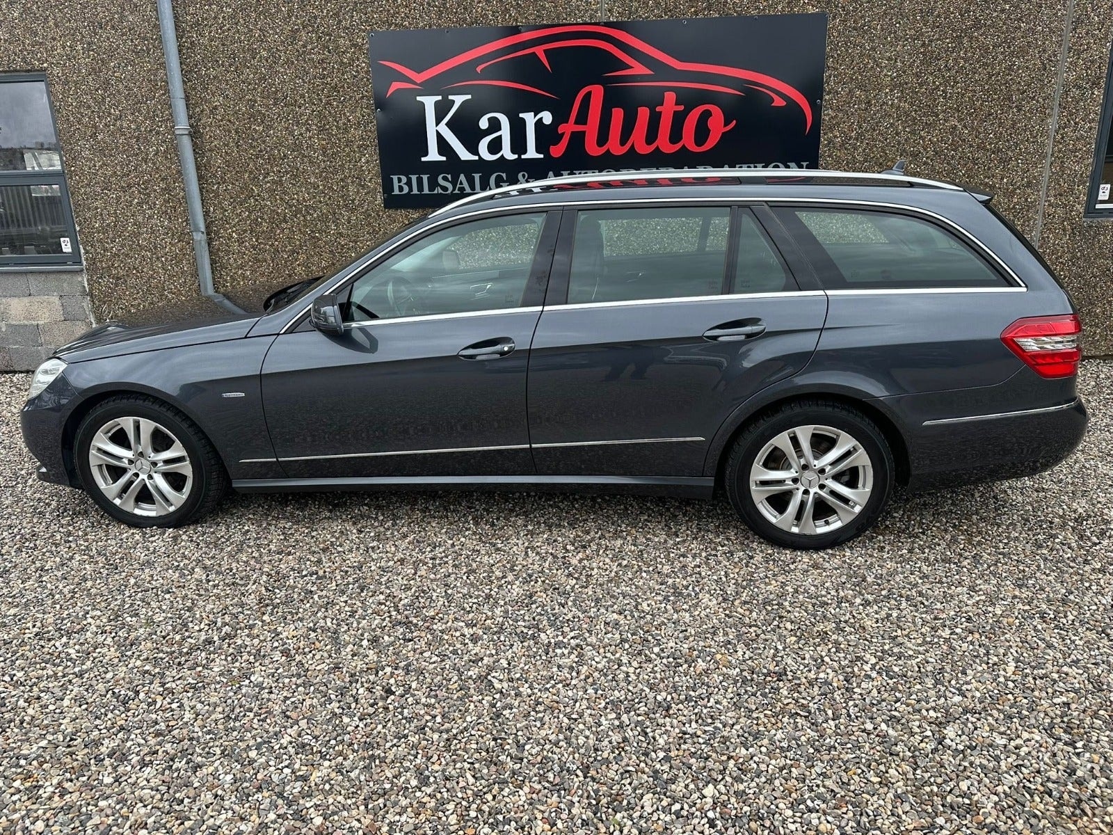 Mercedes E200 til salg hos Nabilli