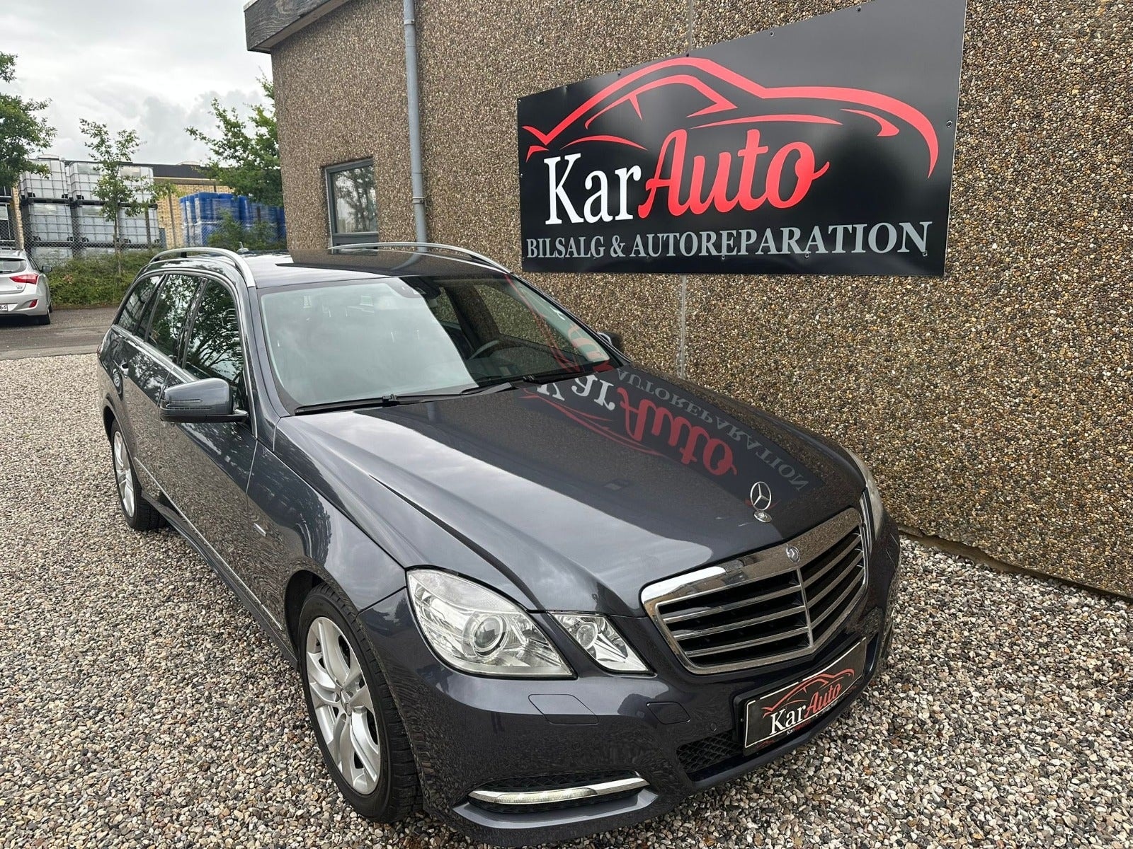 Mercedes E200 til salg hos Nabilli