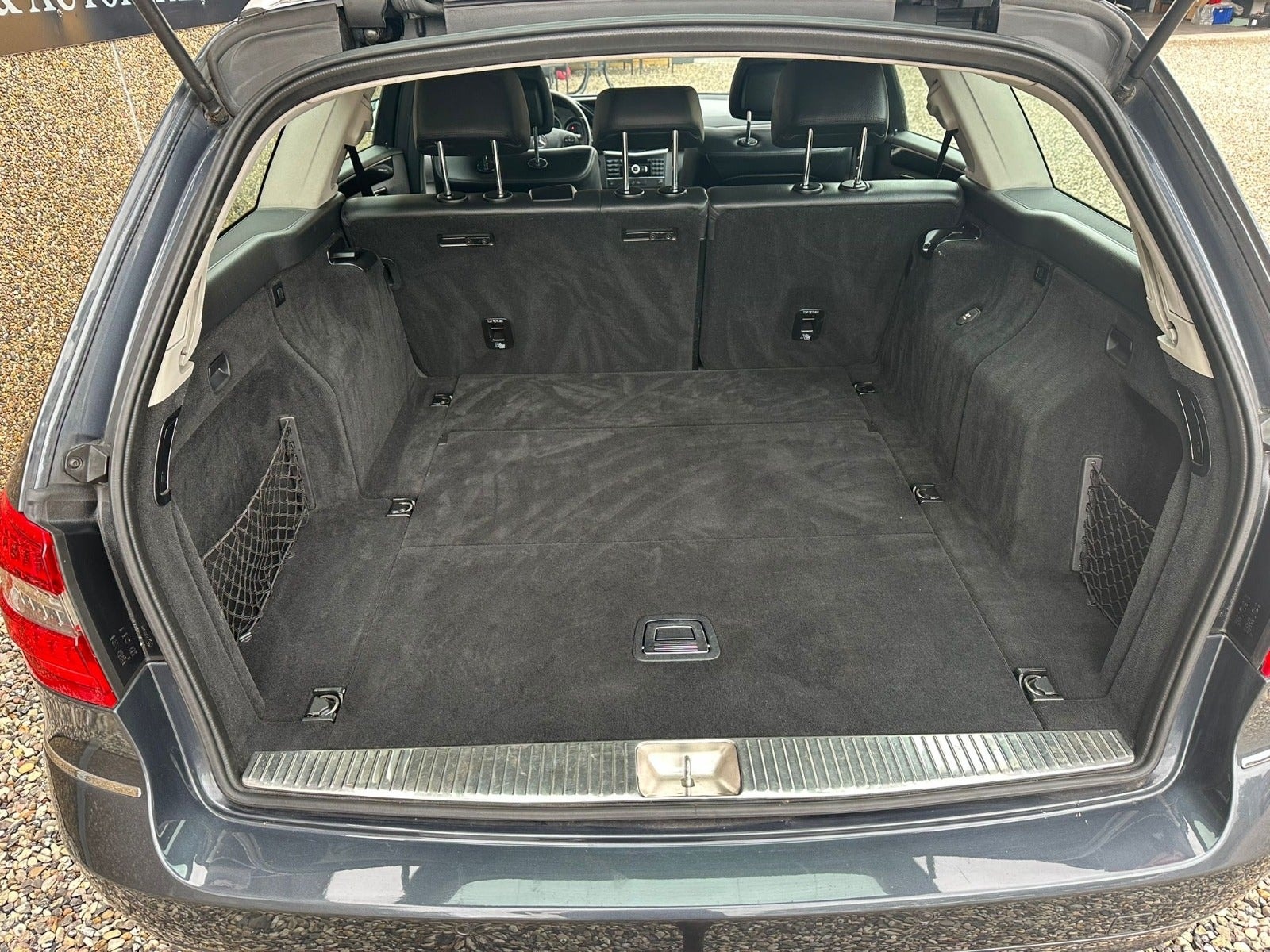 Mercedes E200 til salg hos Nabilli