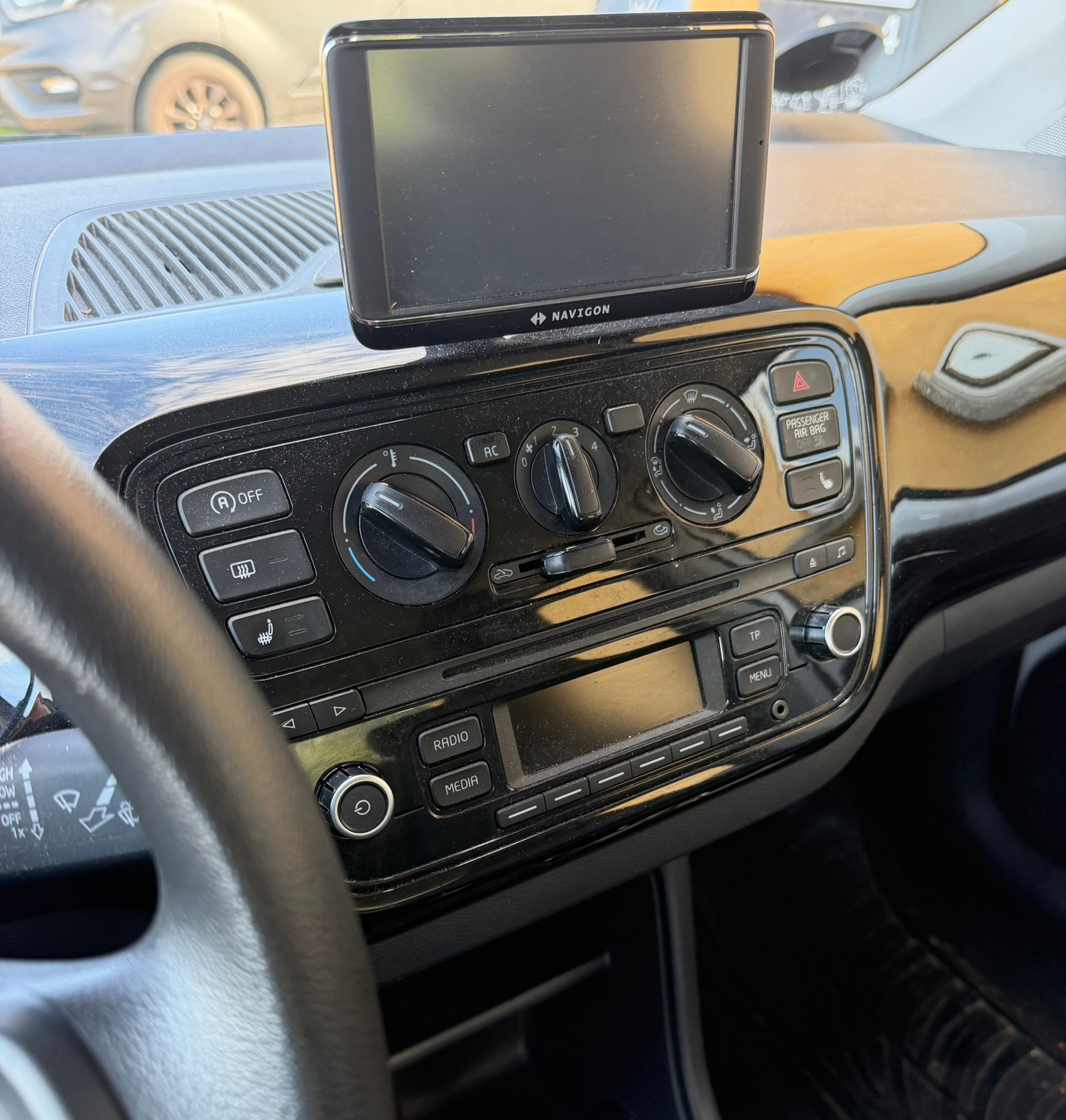 VW UP! til salg hos Nabilli