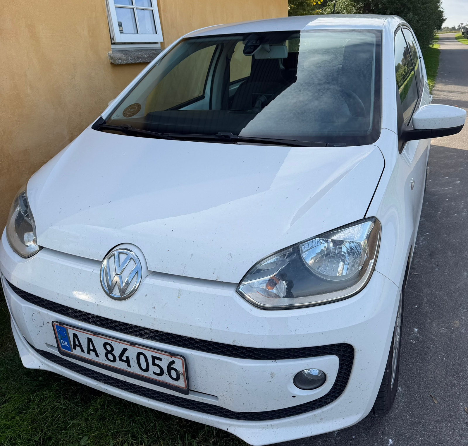 VW UP! til salg hos Nabilli