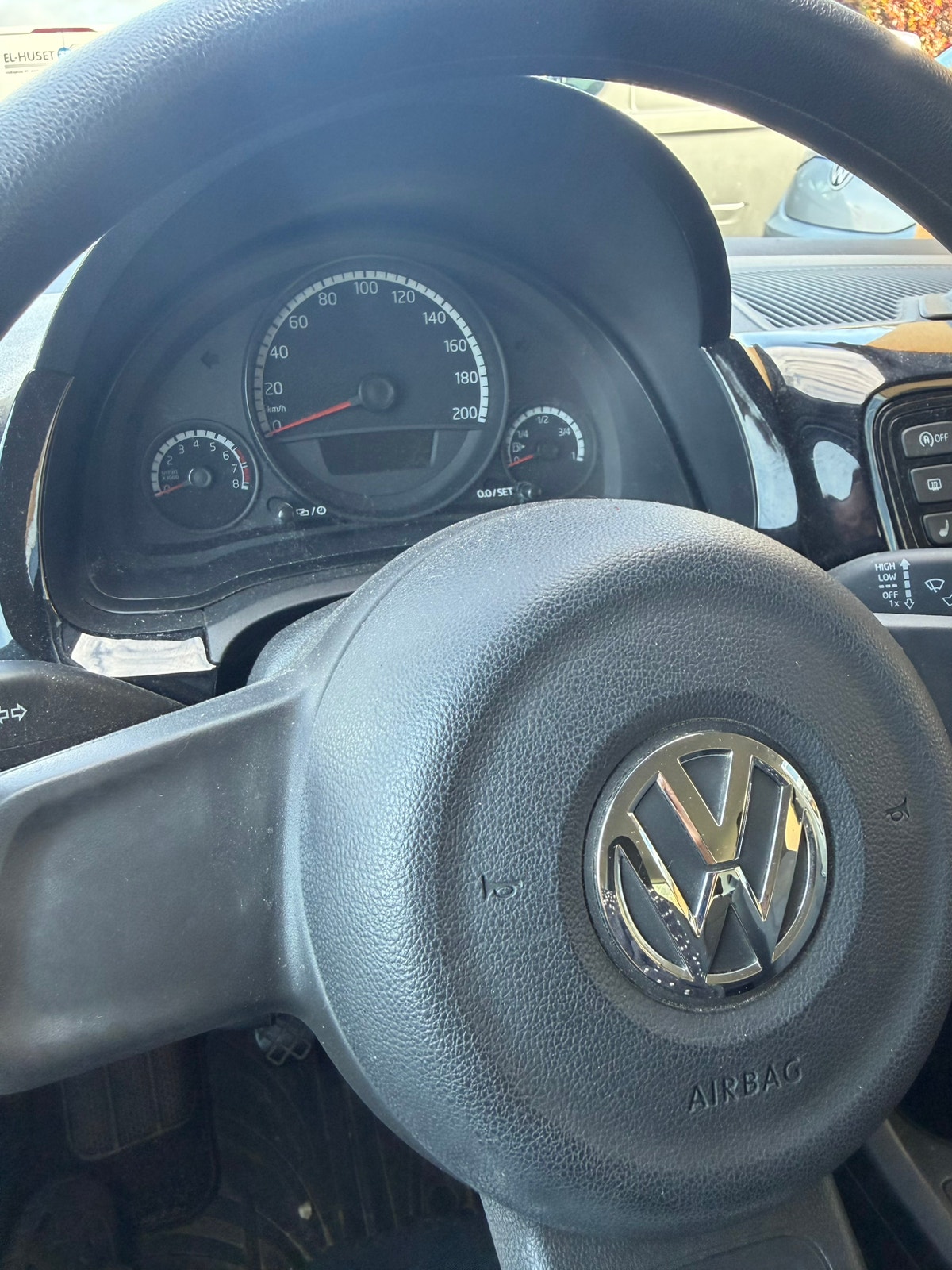 VW UP! til salg hos Nabilli