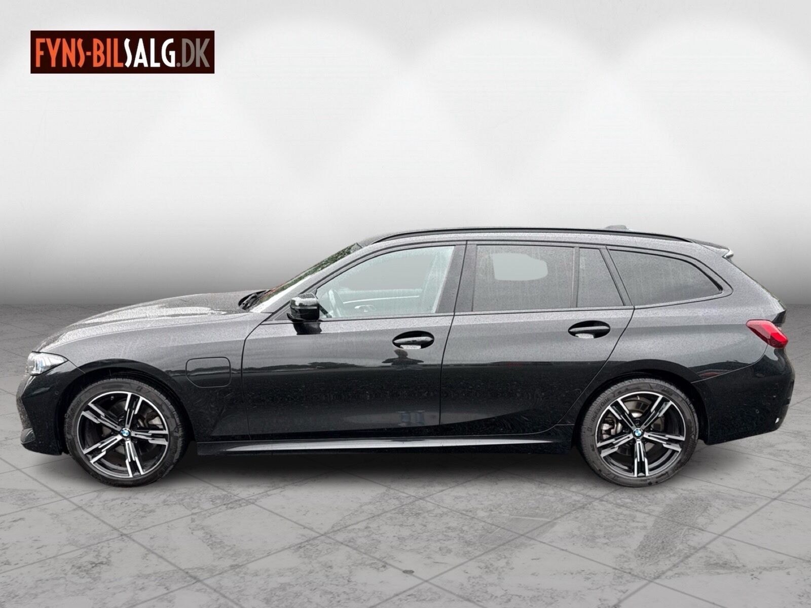 BMW 330e til salg hos Nabilli