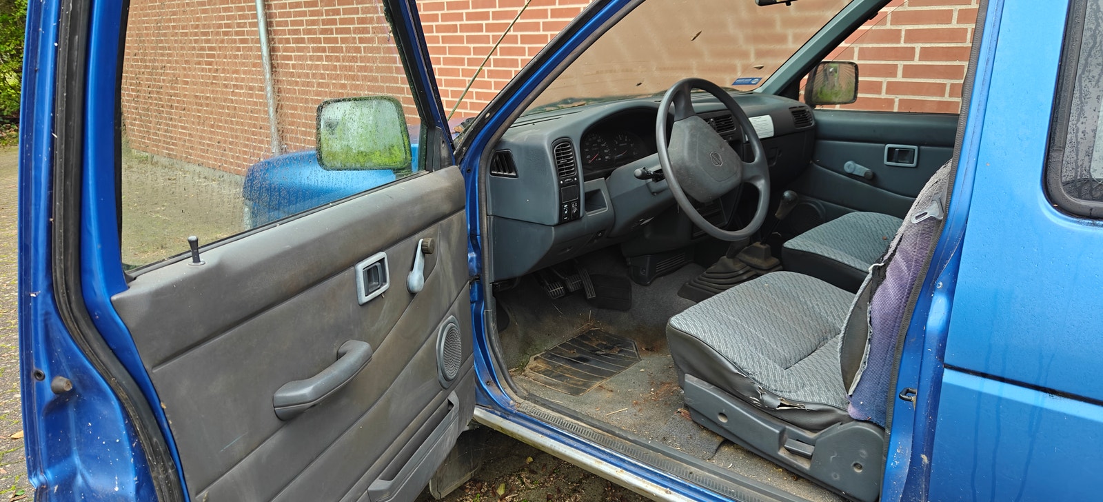 Nissan King Cab til salg hos Nabilli