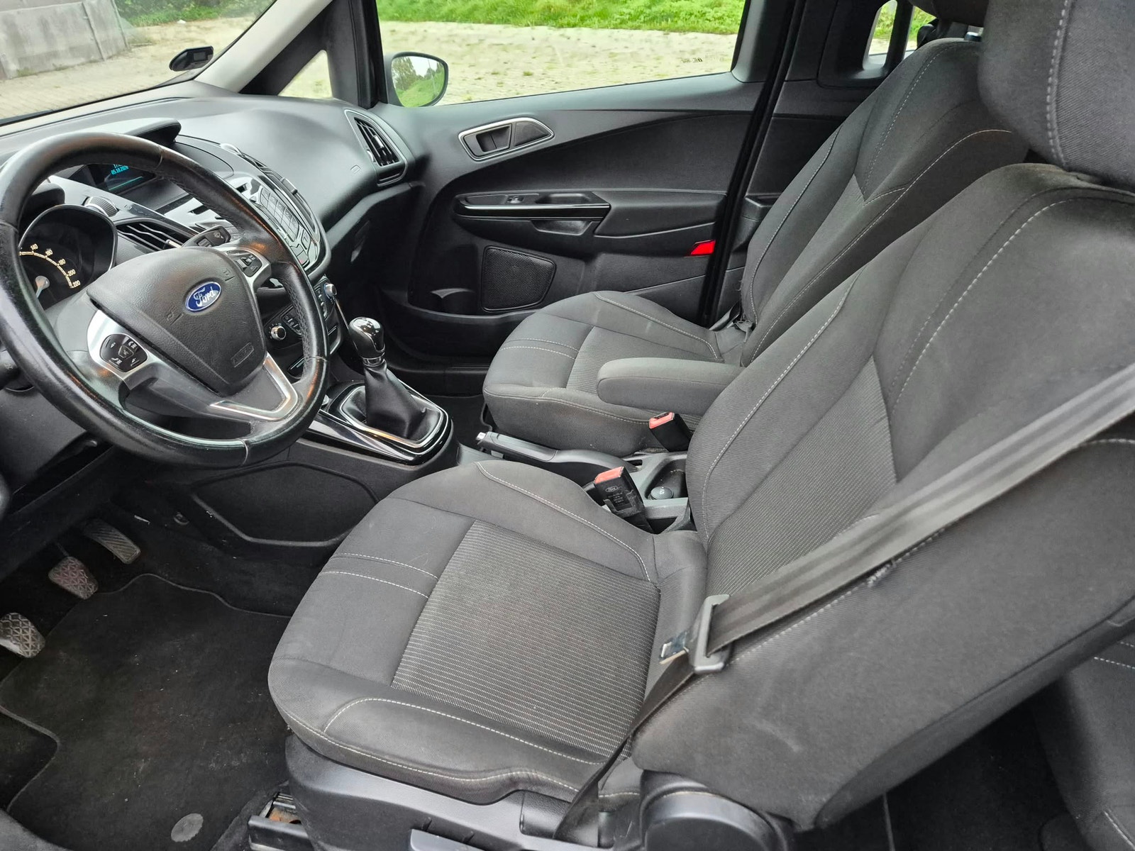 Ford B-MAX til salg hos Nabilli