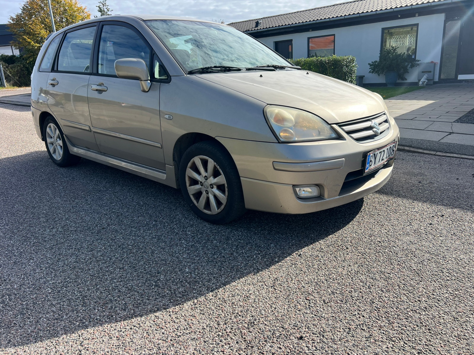 Suzuki Liana til salg hos Nabilli
