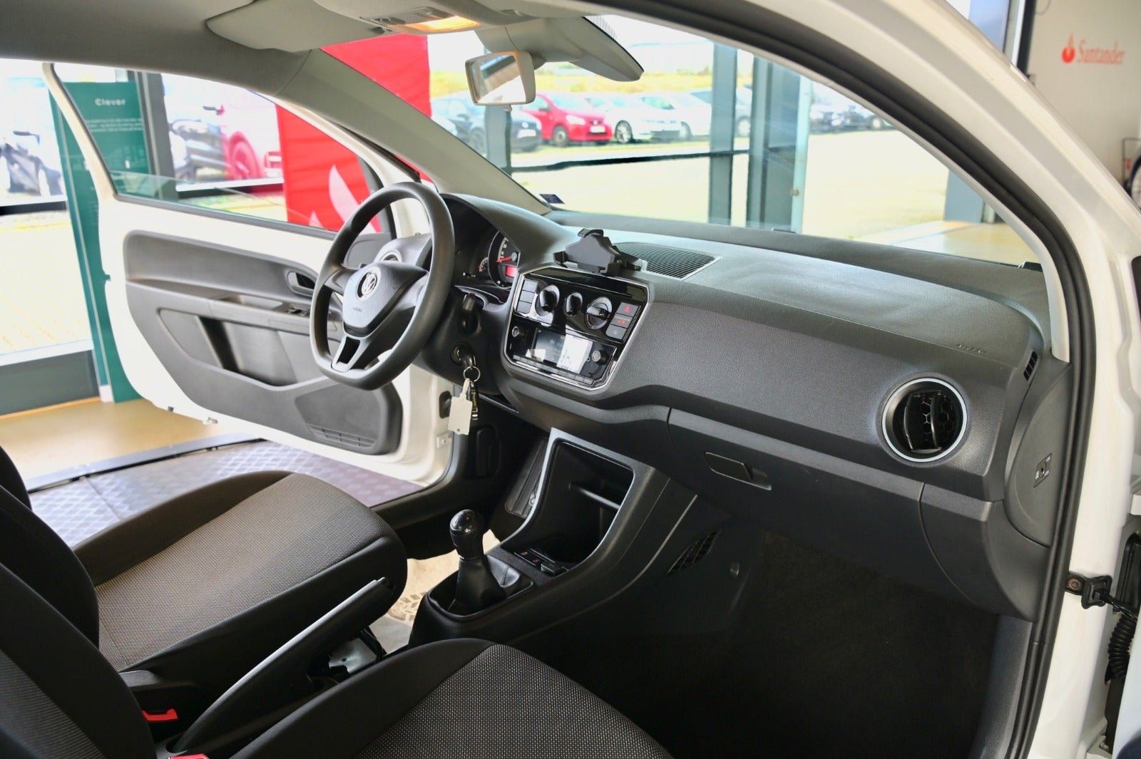 VW UP! til salg hos Nabilli