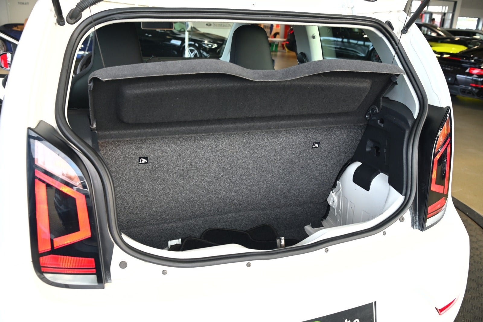 VW UP! til salg hos Nabilli