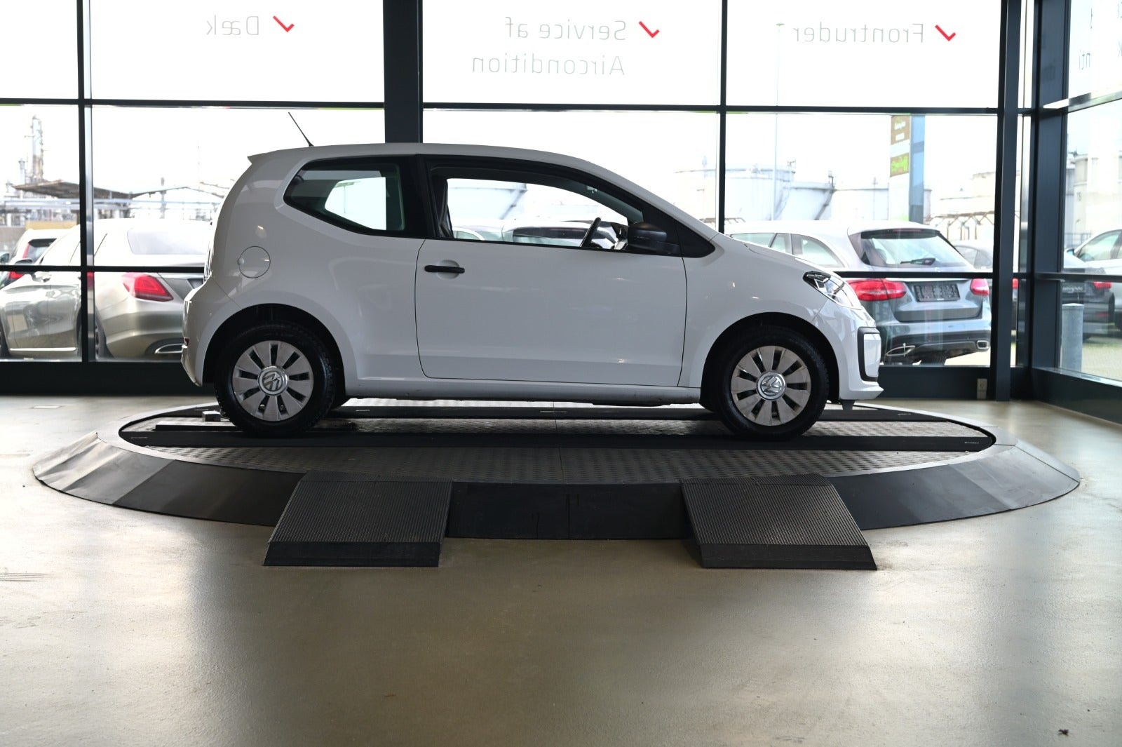 VW UP! til salg hos Nabilli