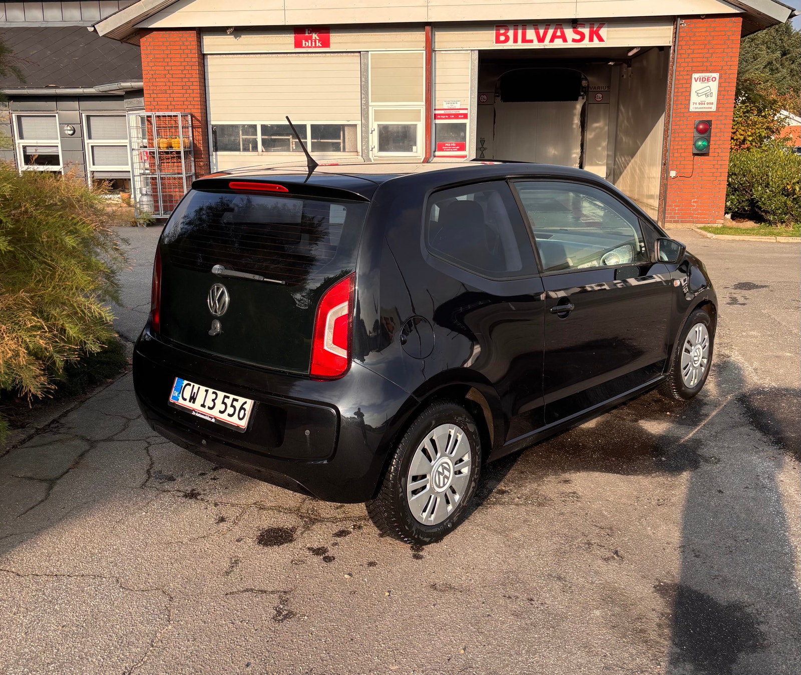 VW UP! til salg hos Nabilli