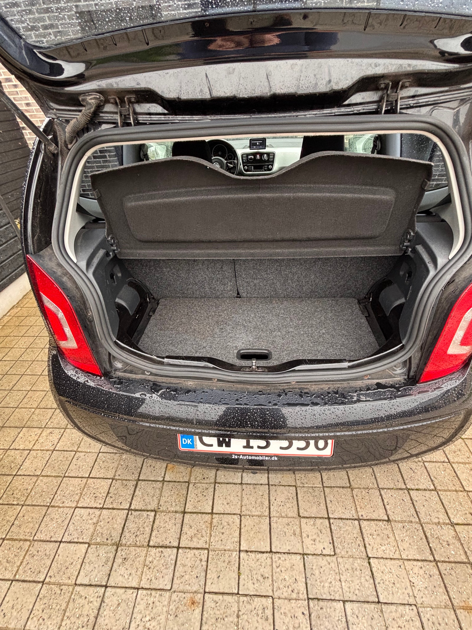 VW UP! til salg hos Nabilli