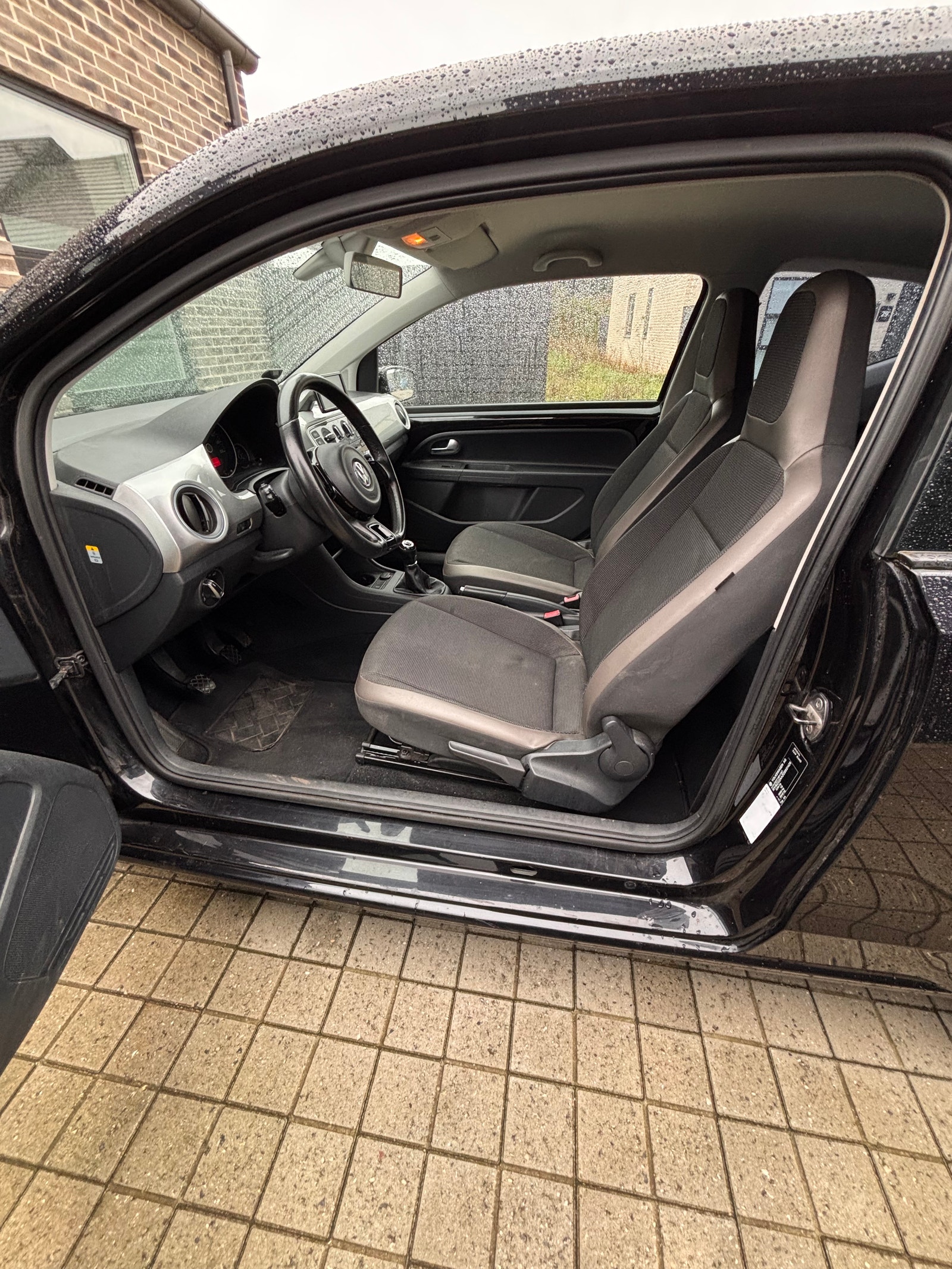 VW UP! til salg hos Nabilli