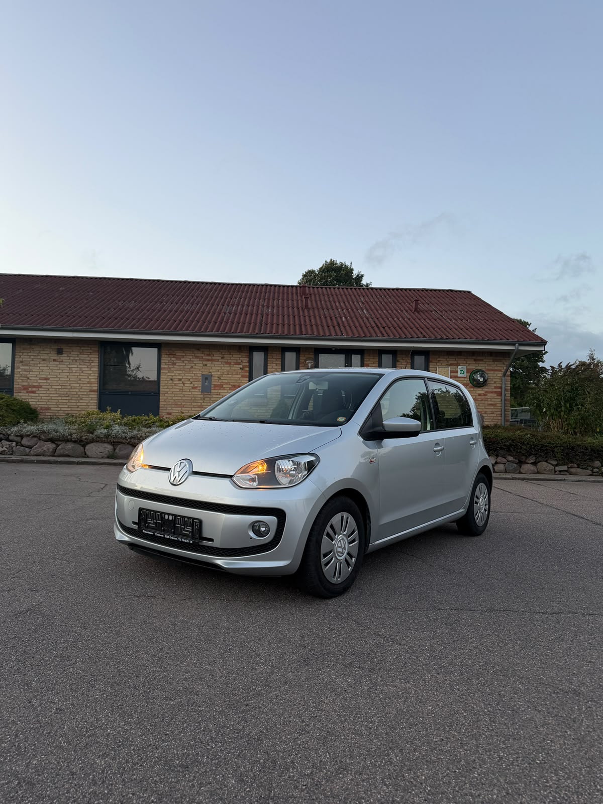 VW UP! til salg hos Nabilli