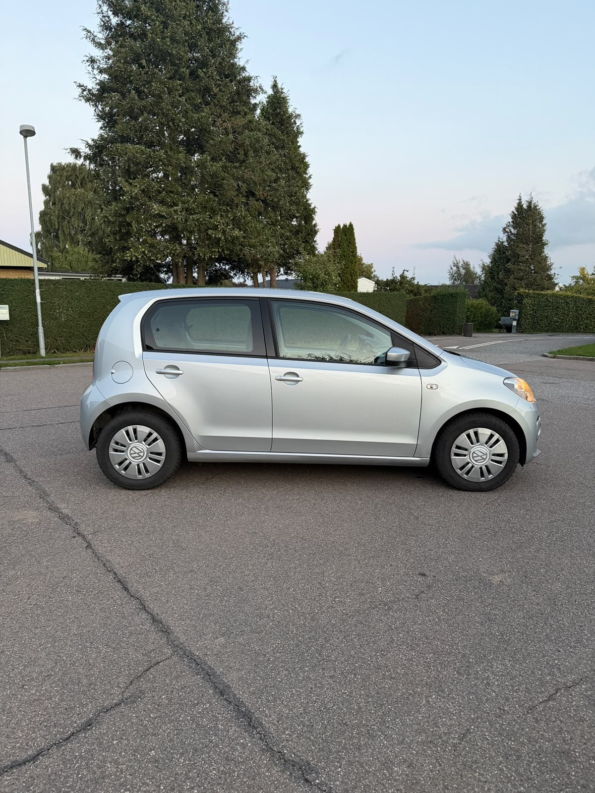VW UP! til salg hos Nabilli