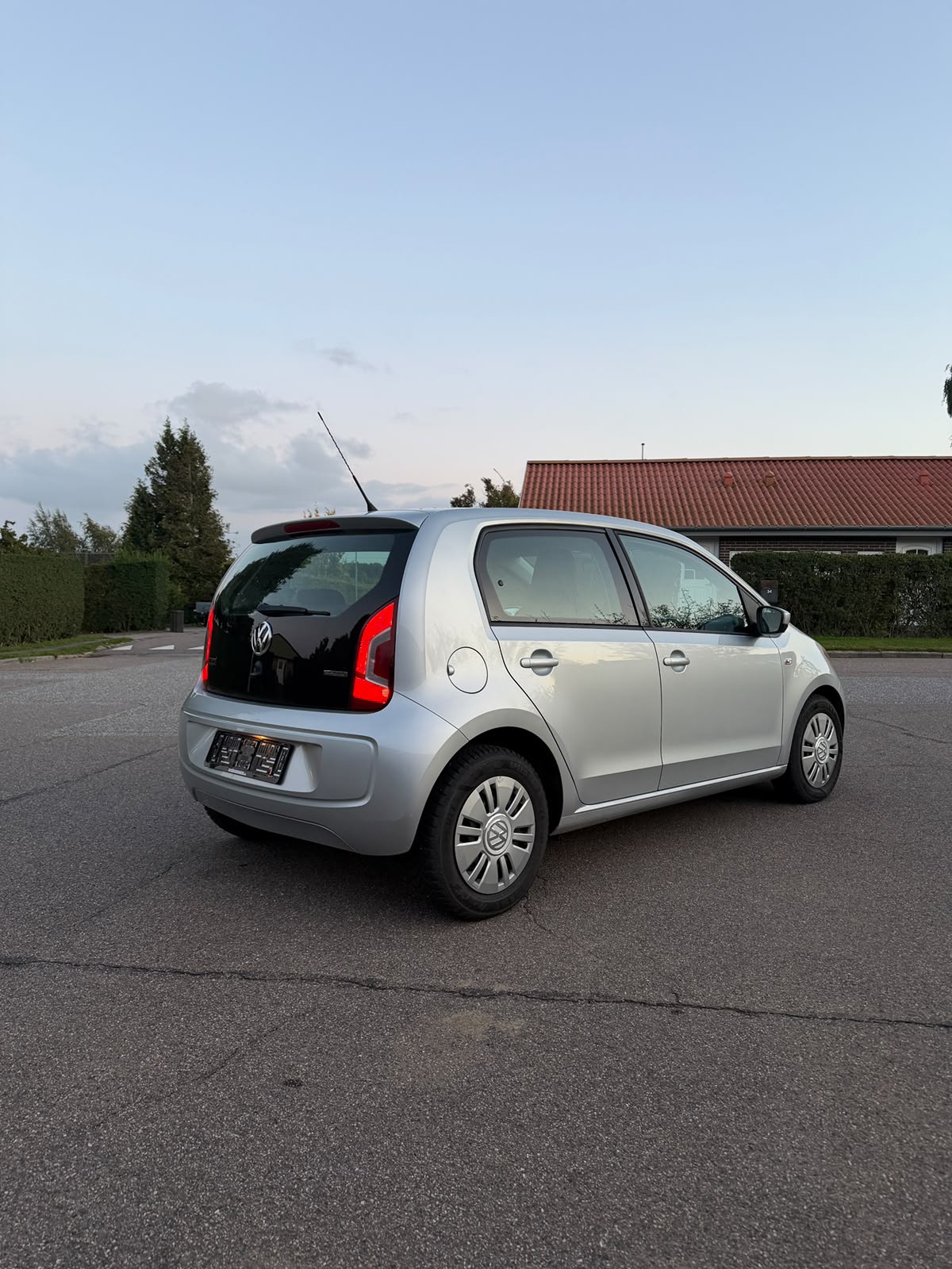 VW UP! til salg hos Nabilli
