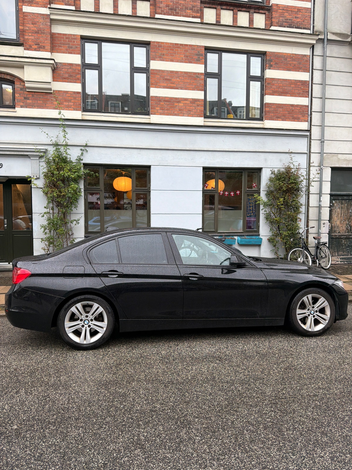 BMW 320d til salg hos Nabilli